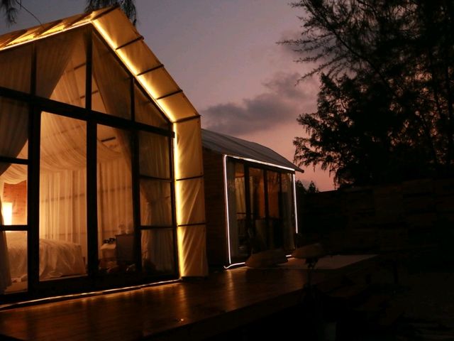 Mollusc Glamping ที่พักติดทะเล