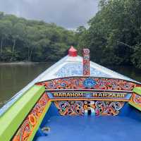 Barahom Barzaar ล่องเรือกอและ 