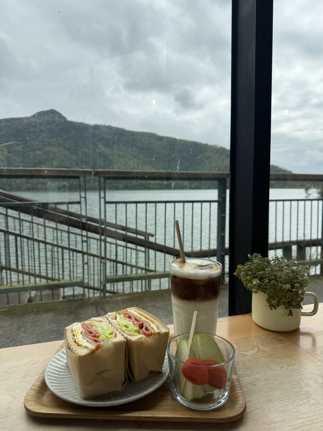 台灣花蓮/鯉魚潭 黑屋Cafe ☕️