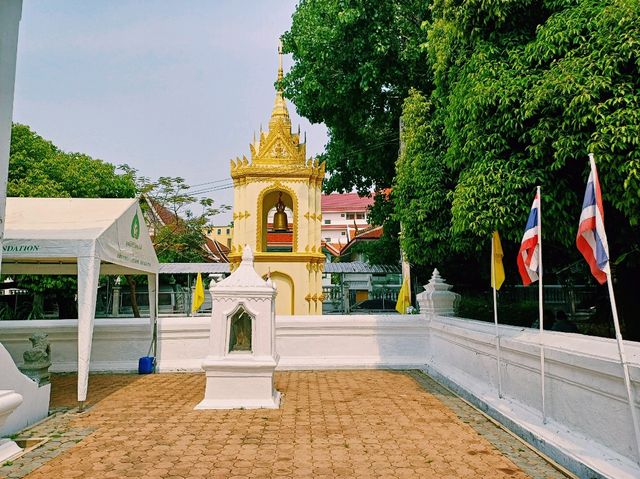 泰國曼谷湄南河畔老城區皇家古跡寺廟一日遊行程，祈福非常靈驗，適合祈福打卡拍照📸冥想