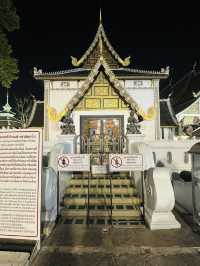 Important temple in Chiangmai at night