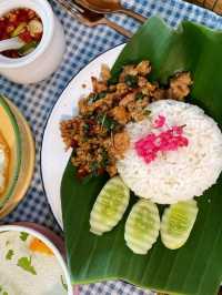 ปิ่นโต cafe & eatery 