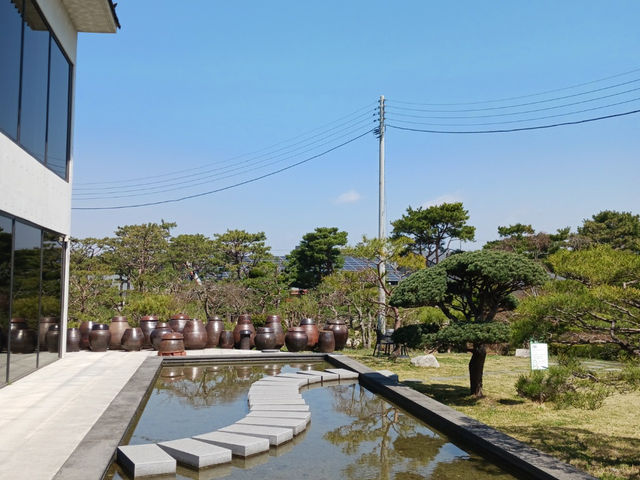 5,000개의 항아리가 살아 숨 쉬는 한식당, 고스락