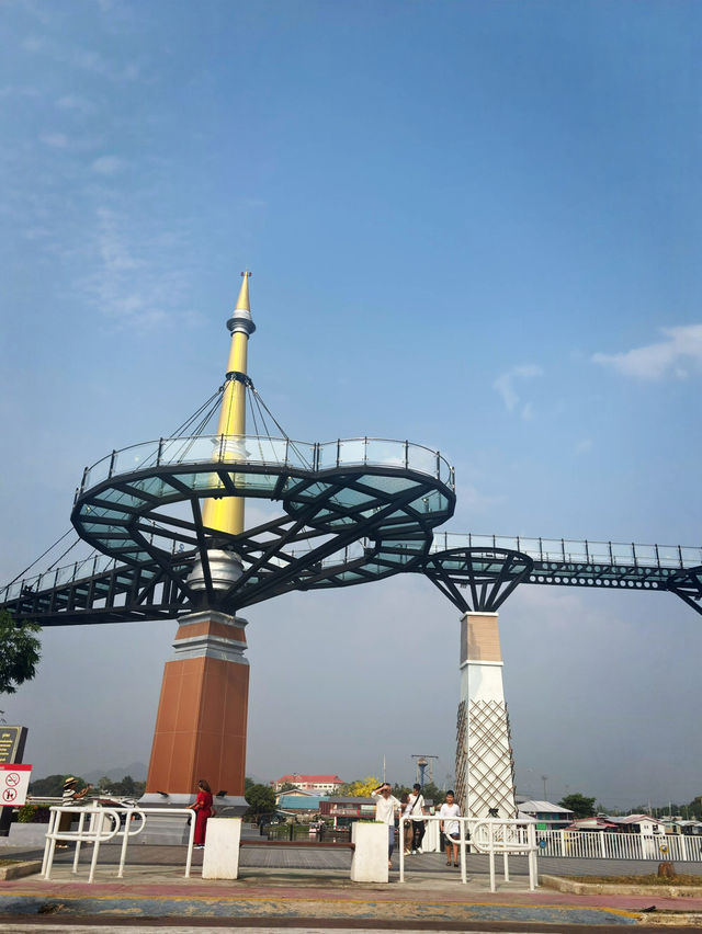 สกายวอร์คูเมืองกาญจนบุรี 🗺️