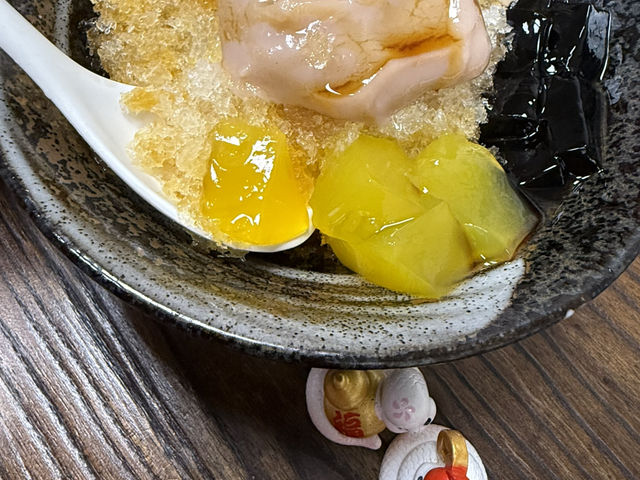 高雄鹽埕區（就是愛豆花）幸福九宮格豆花.種類豐富.非吃不可