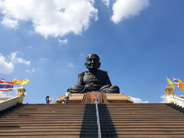 Wat Huay Mongkol 