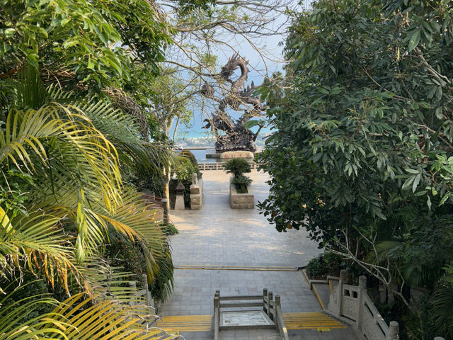 Tropical park YalongBay