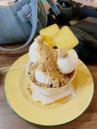 Sweet Thai Escape: Coconut Dreams & Roti Treats