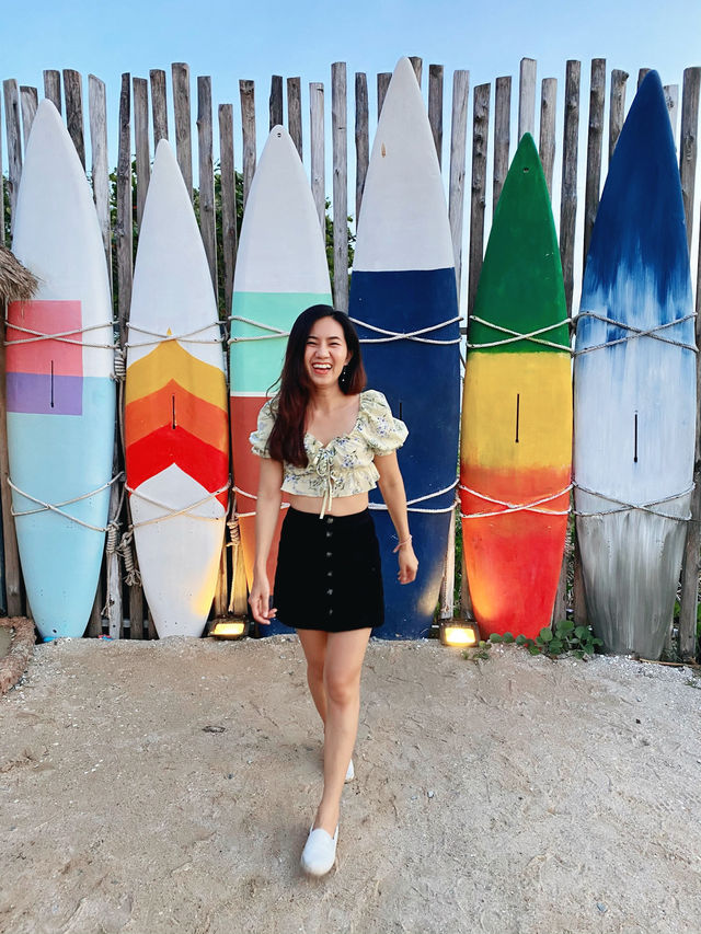 ร้าน Seafood Club Bangsaen ร้านอาหาร/Beach bar