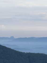 ลานกางเต็นท์ ผาย้อนตะวัน สระบุรี