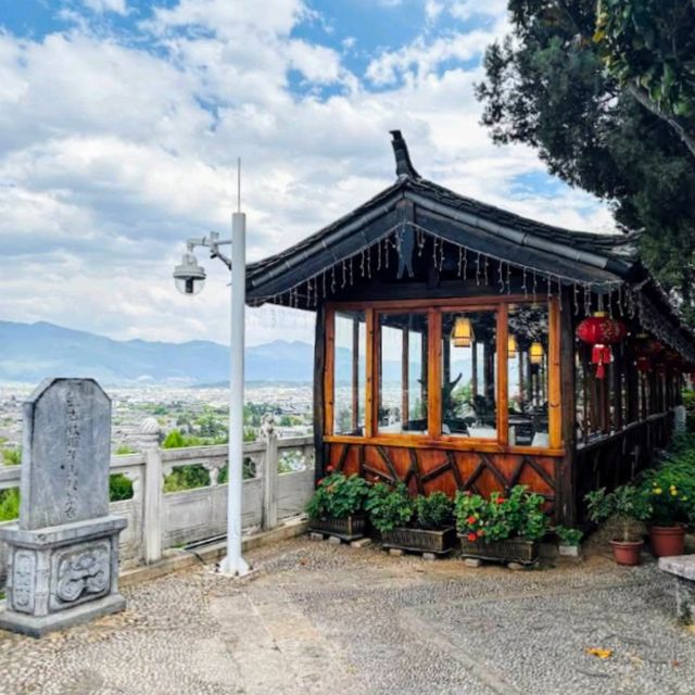 雲南 | 獅子山萬古樓，居高臨下鳥瞰麗江古城的絕佳位置