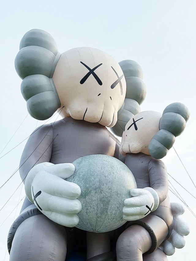 KAWS: HOLIDAY THAILAND 
