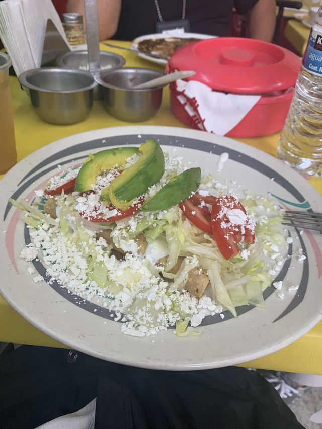 🌮【メキシコの朝ごはん旅レポ】「Fonda El Comal」でローカルな味を堪能！