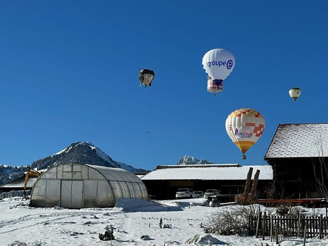 Château-d’Oex: A Sky-Painted Dream!