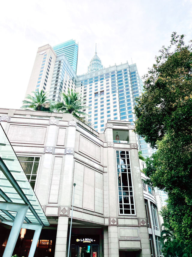 Mandarin Oriental Kuala Lumpur: A Luxurious Summer Retreat in the City’s Heart 