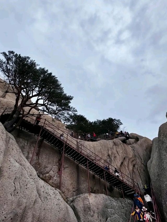 Ulsanbawi Rock – The Crown Jewel of Seoraksan