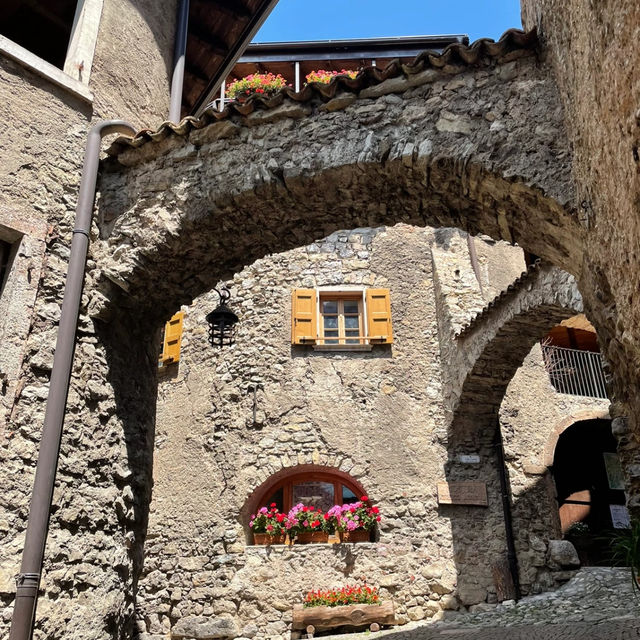 Hidden Hiking Gems Around Garda See 🌿🏞️