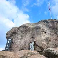 A Hike to Suraksan’s Main Peak