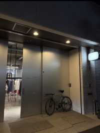 🌆【札幌・すすきの】ネオン煌めく街で味わう、夜のご褒美・海鮮丼体験 