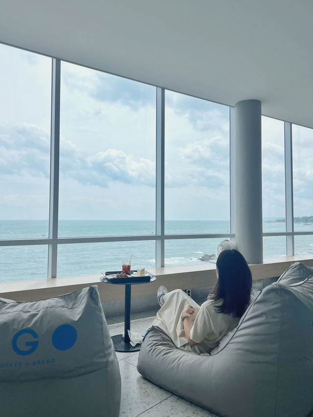 경주 동해바다 앞에 이런 감성카페가? 🌊