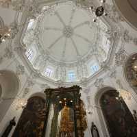 Cordoba's Mosque-Cathedral: A Stunning Blend of Faiths! 🕌⛪