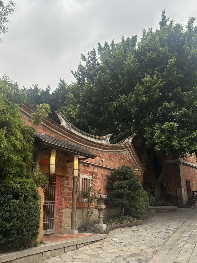 It’s Cheap to See China without Tour!
