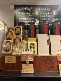 엽서를 좋아한다면 이곳은 그냥 지나치기 힘들 거예요. 