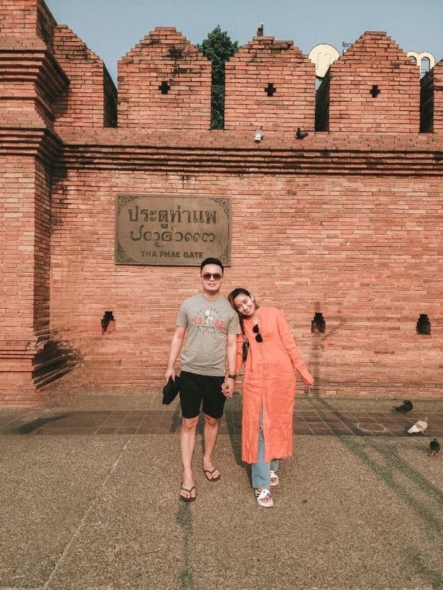 Strolling Through Time at Tha Phae Gate, Chiang Mai 🏯