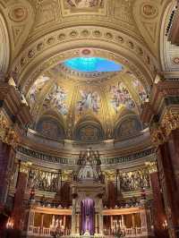 ⛪プラハ・聖ヴィート大聖堂｜天空を突き刺す荘厳なゴシック建築