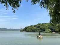 🌿 Yuantouzhu 鼋头渚 — A Peaceful Summer Escape by Taihu Lake