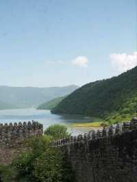 ジョージアの寄り道絶景🇬🇪アナヌリ教会⛪️