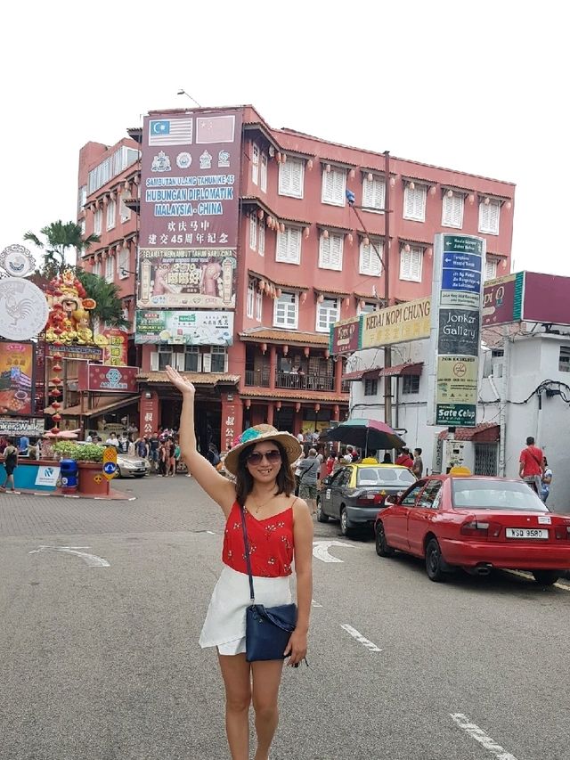 Malacca Moments: Colorful Streets & River Views