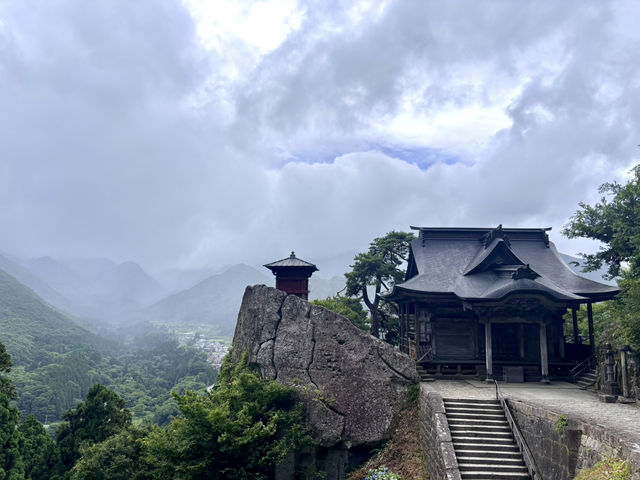 山形市幽靜千年古寺-立石寺