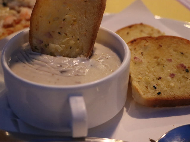 The Bluesky Restaurant 