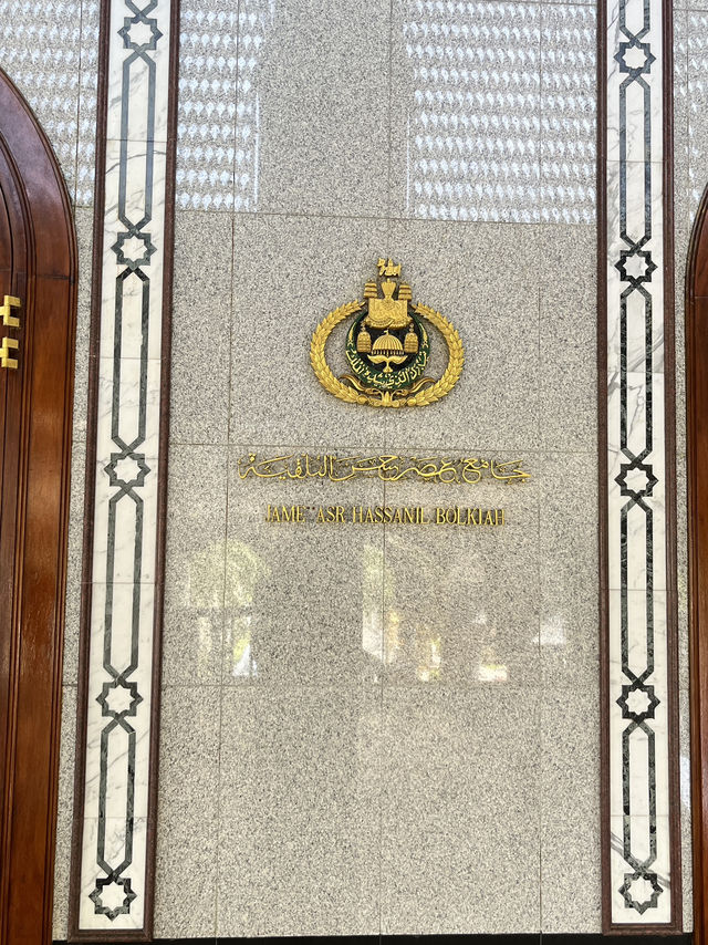 🕌 Jame' Asr Hassanil Bolkiah Mosque – Brunei’s Golden Jewel ✨
