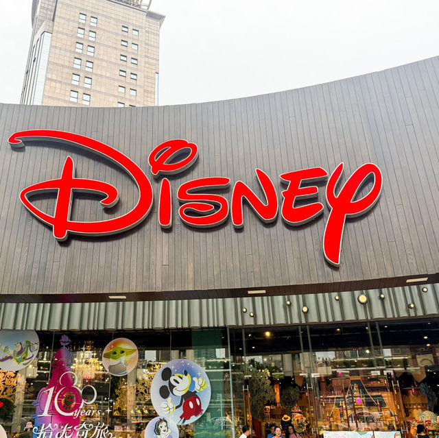 พาเที่ยว Disney Store เซี่ยงไฮ้