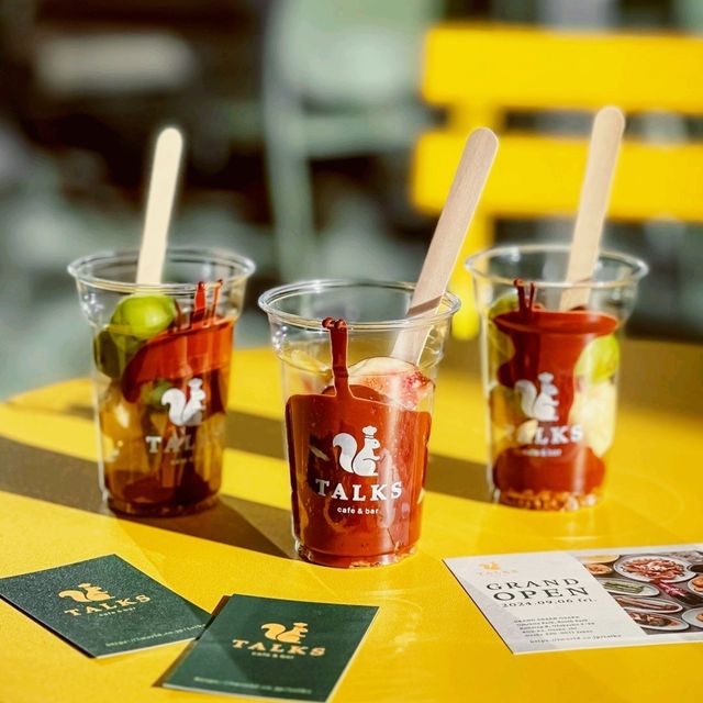 TALKS cafe & bar