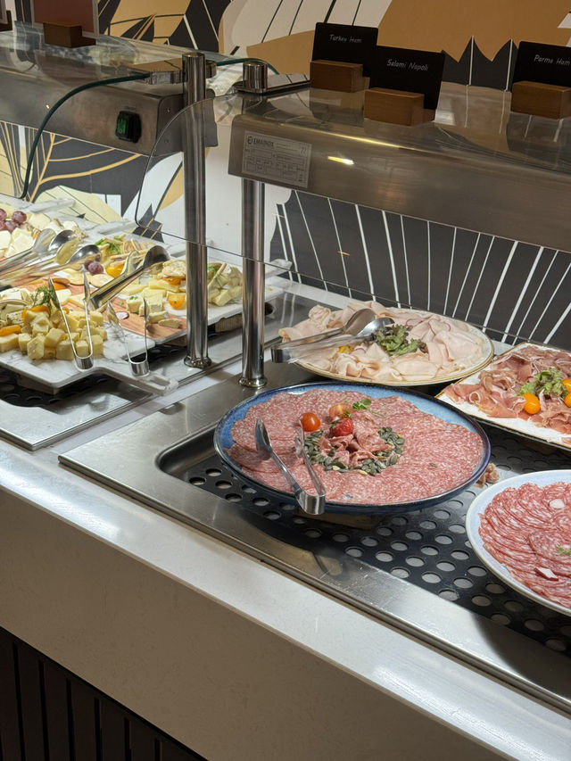 🍽️ 아침의 여유를 느끼는 곳, 바르셀로 포티나 말타 호텔 조식 🌞🥐