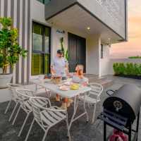 พูลวิลล่าบางแสนสุด Luxury "A Good Time Pool Villa"