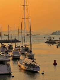🌅Victoria Harbour – Golden Skies at Dusk
