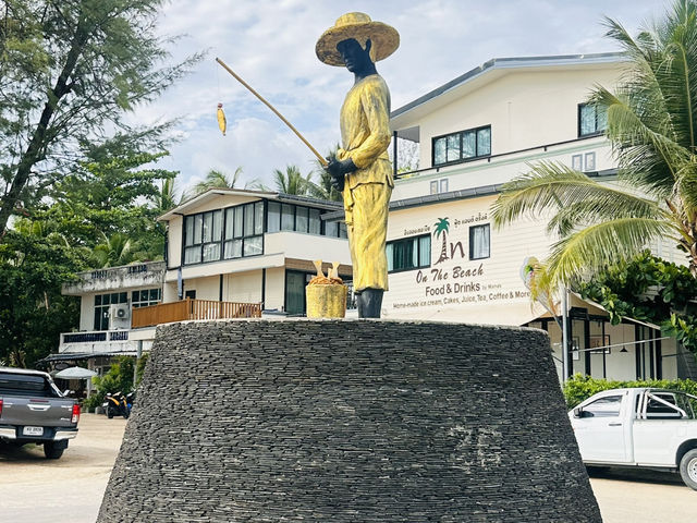 พักผ่อนสุดฟินที่หาดกะรน ความงามของทะเลภูเก็ต