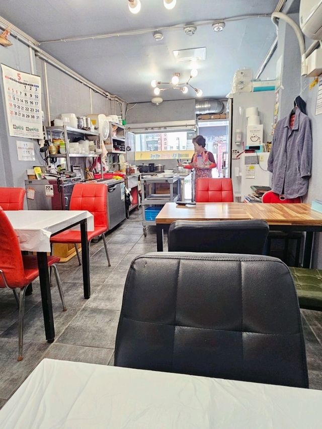 보쌈정식 혼밥 가능한 통영 맛집