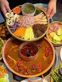 wild mushroom hotpot by Cuihu Lake!