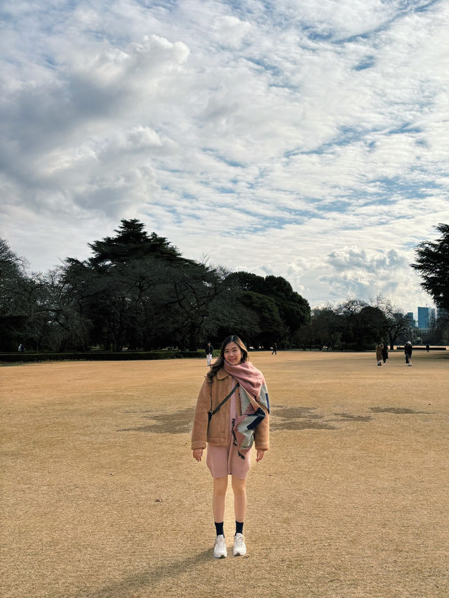 Blooming Escape at Shinjuku Gyoen 🌷