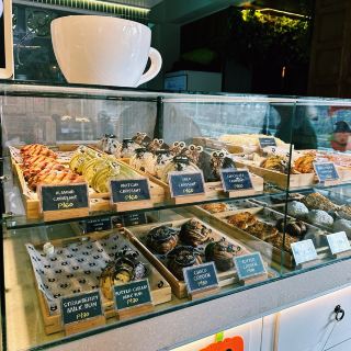 A spoonful of leisure, a spoonful of Instagrammability! Coffee time at Cafe Rue.