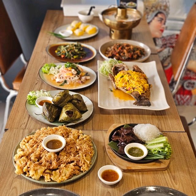 Wonderful Thai lunch today