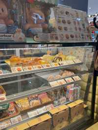 Butterbear — โลกสีหวานของขนม ตุ๊กตา และอาร์ททอย 