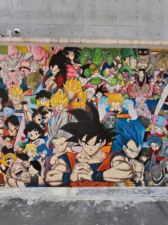 Strike a Pose at Fengcheng’s Coolest Wall Art Spot 🎨📸 Strike a Pose at Fengcheng’s Coolest Wall Art Spot 🎨📸