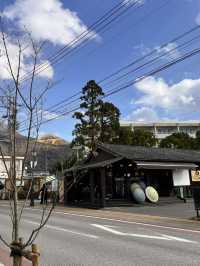 🌾【走在由布見通,就是走進溫泉小鎮的靈魂──每一步都被療癒、被取悅、被餵飽】