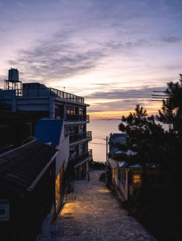 สถานที่ท่องเที่ยวยอดนิยมในอาโกะ: สถานที่ตั้งและรายละเอียด